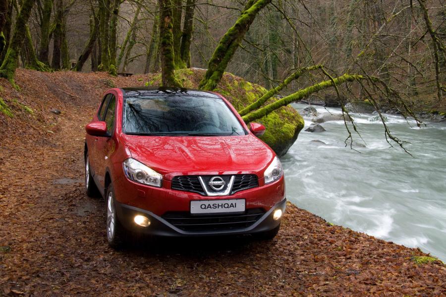  Nissan Qashqai 2010 года  (фото 45 из 204)